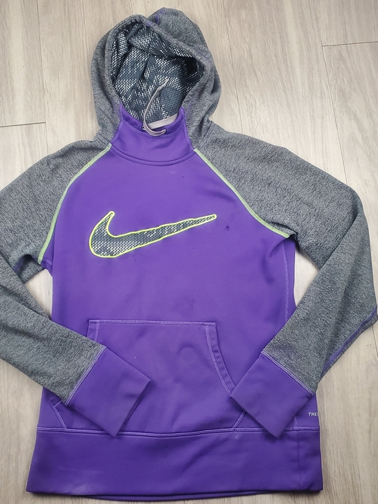 Nike Tops - Nike Therma-Fit Pullover Hoodie Women’s Medium Purple Gray Swoosh Sweatshirt